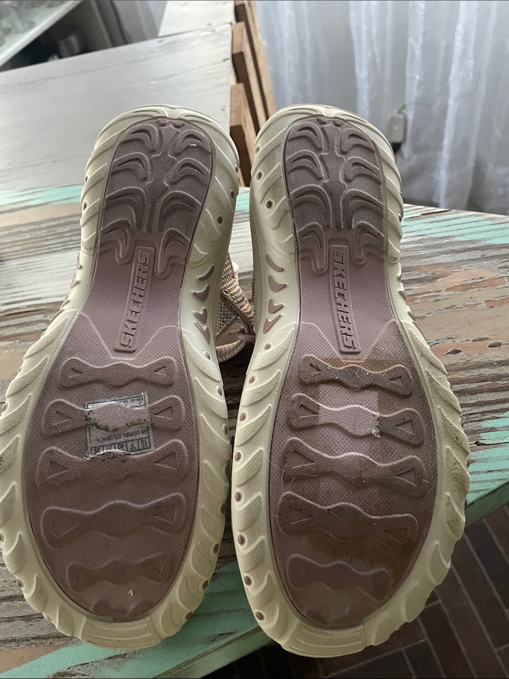 Skechers Luxe Foam Strappy Sandals - Size 10 - Picture 5 of 6